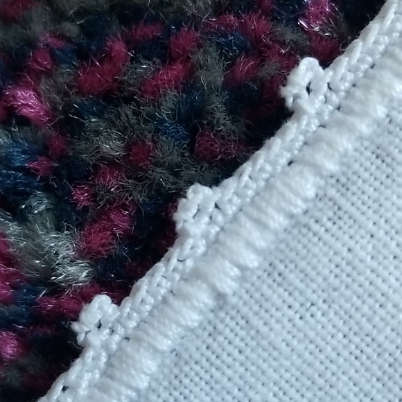 ๐ (Set of 4) VINTAGE Napkins w/ Tatting Embroidery - Picture 4 of 7